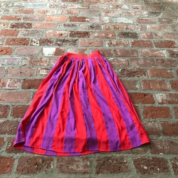 cameo Dresses & Skirts - Vintage retro fancy Small Red & purple striped skirt Cameo